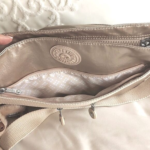 Kipling- New Angie Metallic Glow Crossbody Travel Bag NWOT - Picture 4 of 16